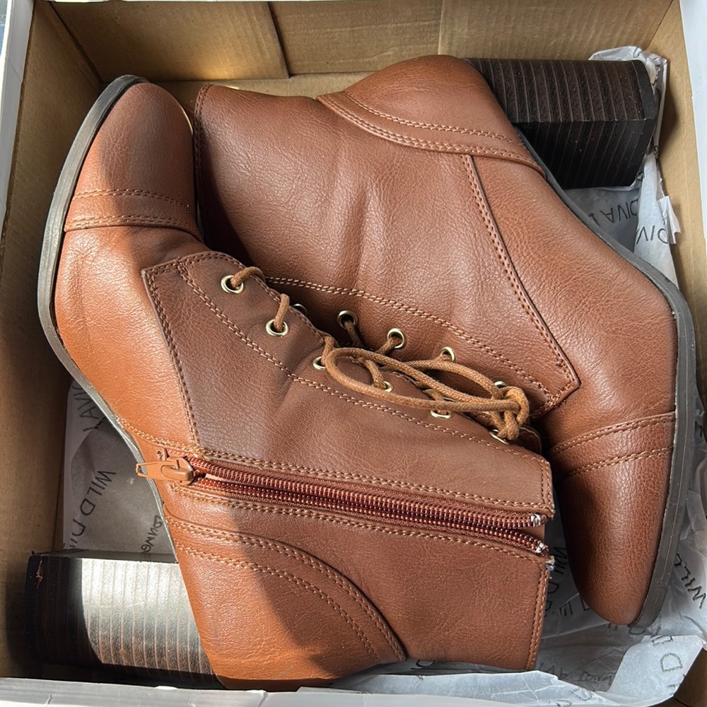 Wild Diva Lounge Heeled Boots